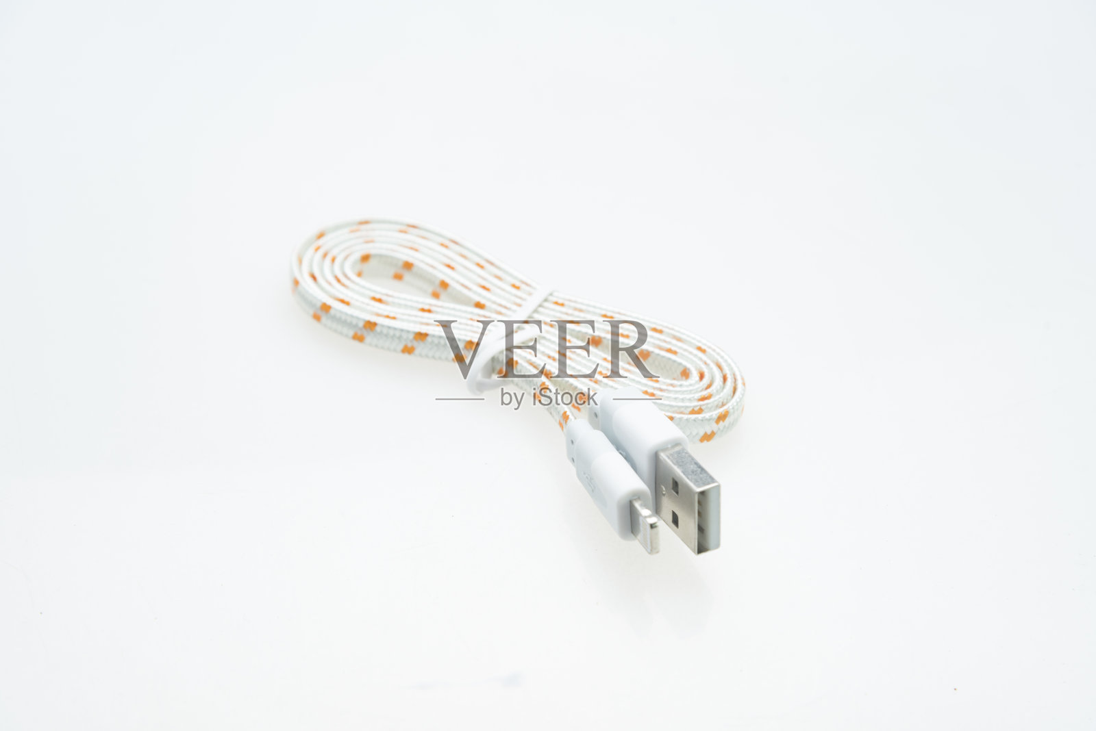 USB电缆隔离白色照片摄影图片