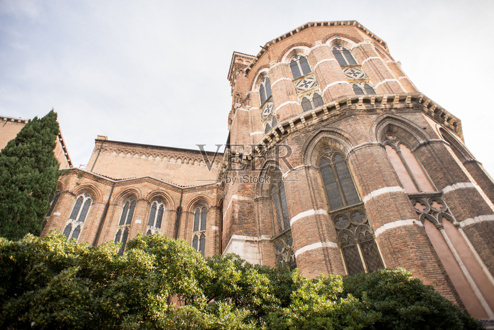 圣玛丽亚·格洛瑞萨大教堂正面。教堂在威尼斯照片摄影图片