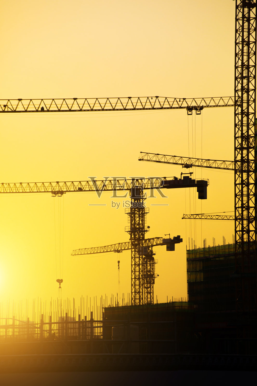 施工现场起重机照片摄影图片