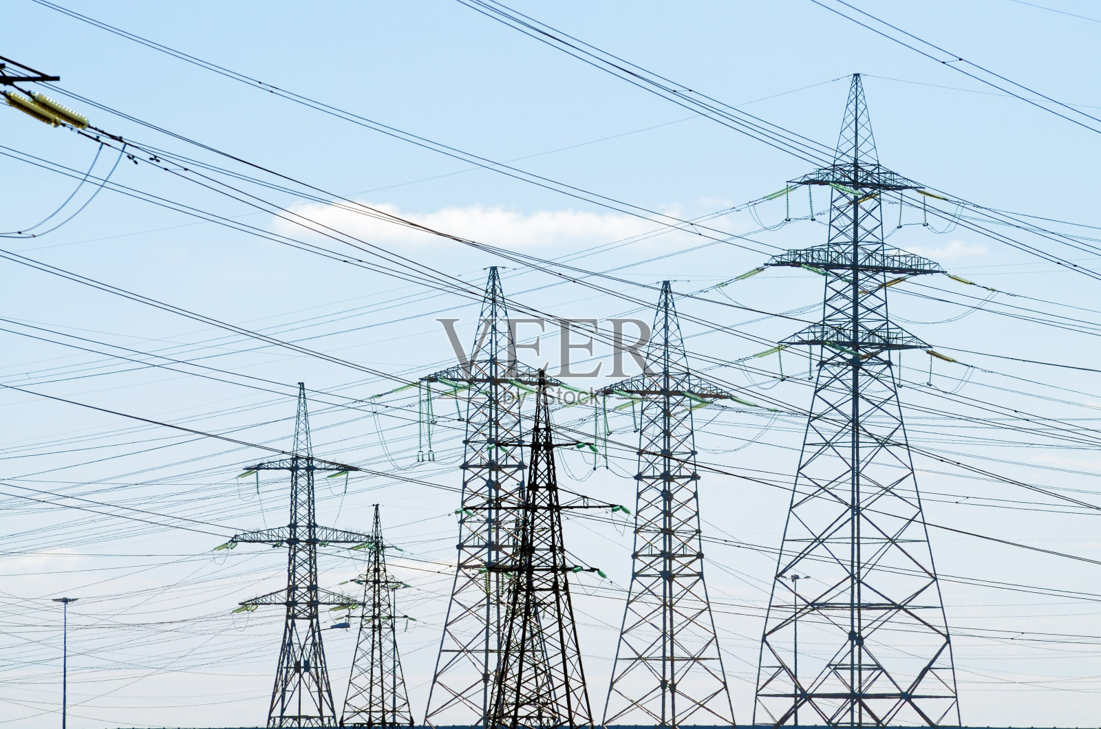 电流传输线路。照片摄影图片