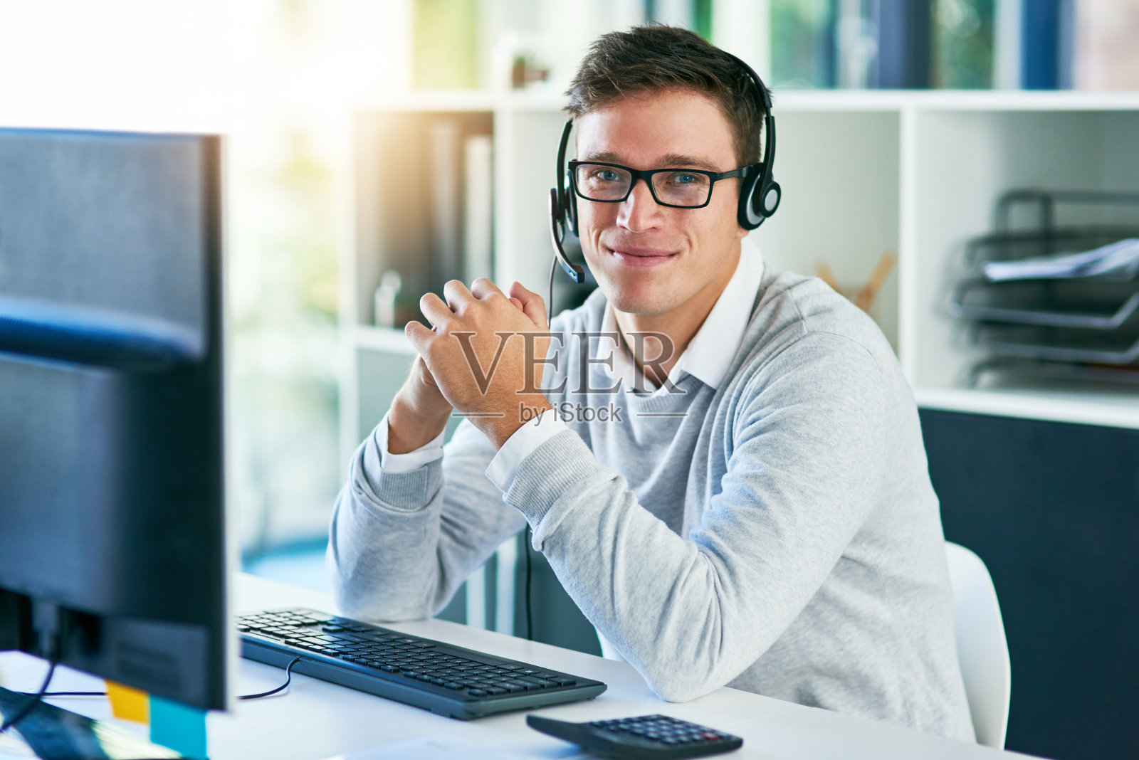 在这里给您最好的客户服务体验照片摄影图片