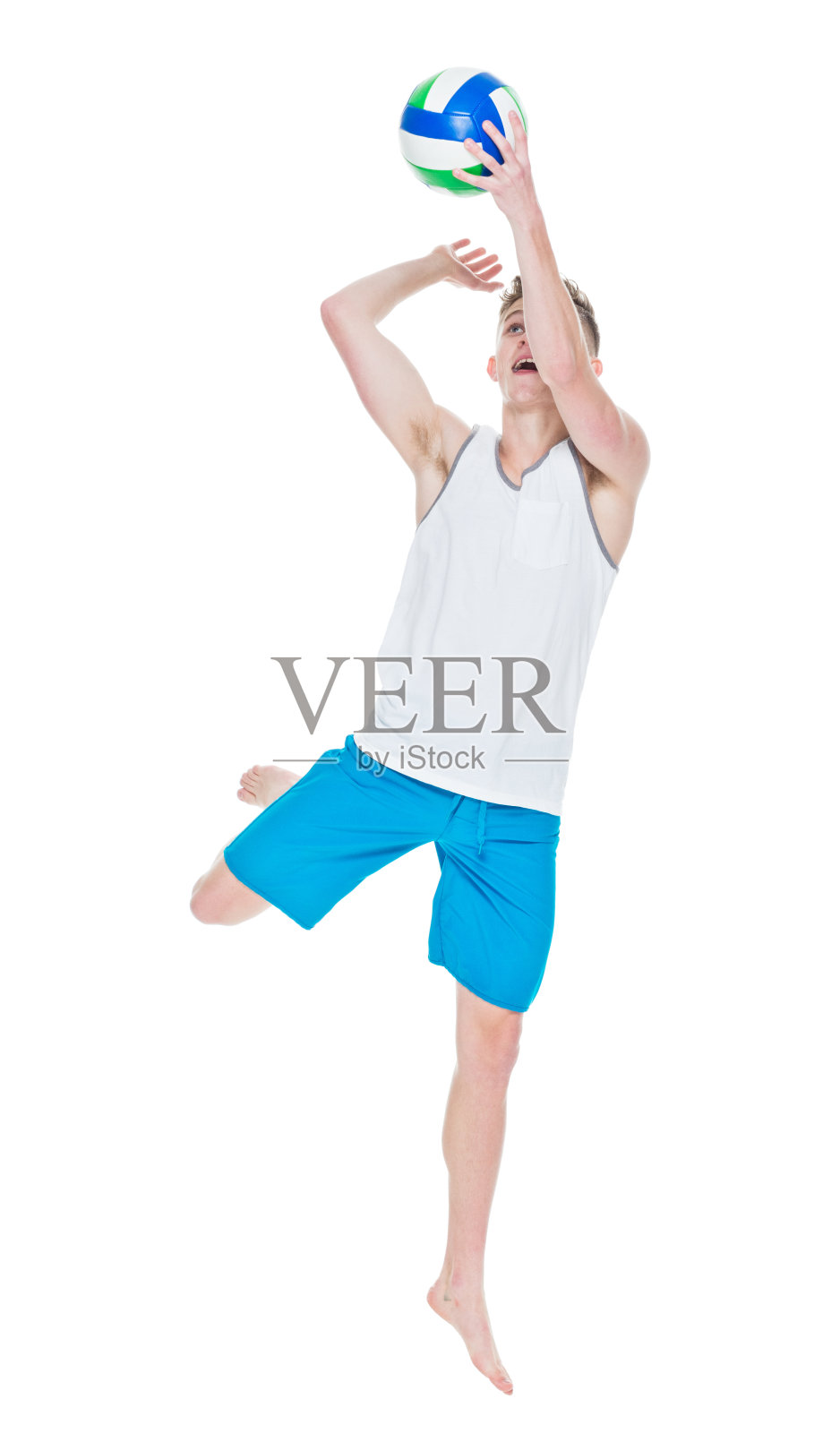 快乐的人在玩排球照片摄影图片