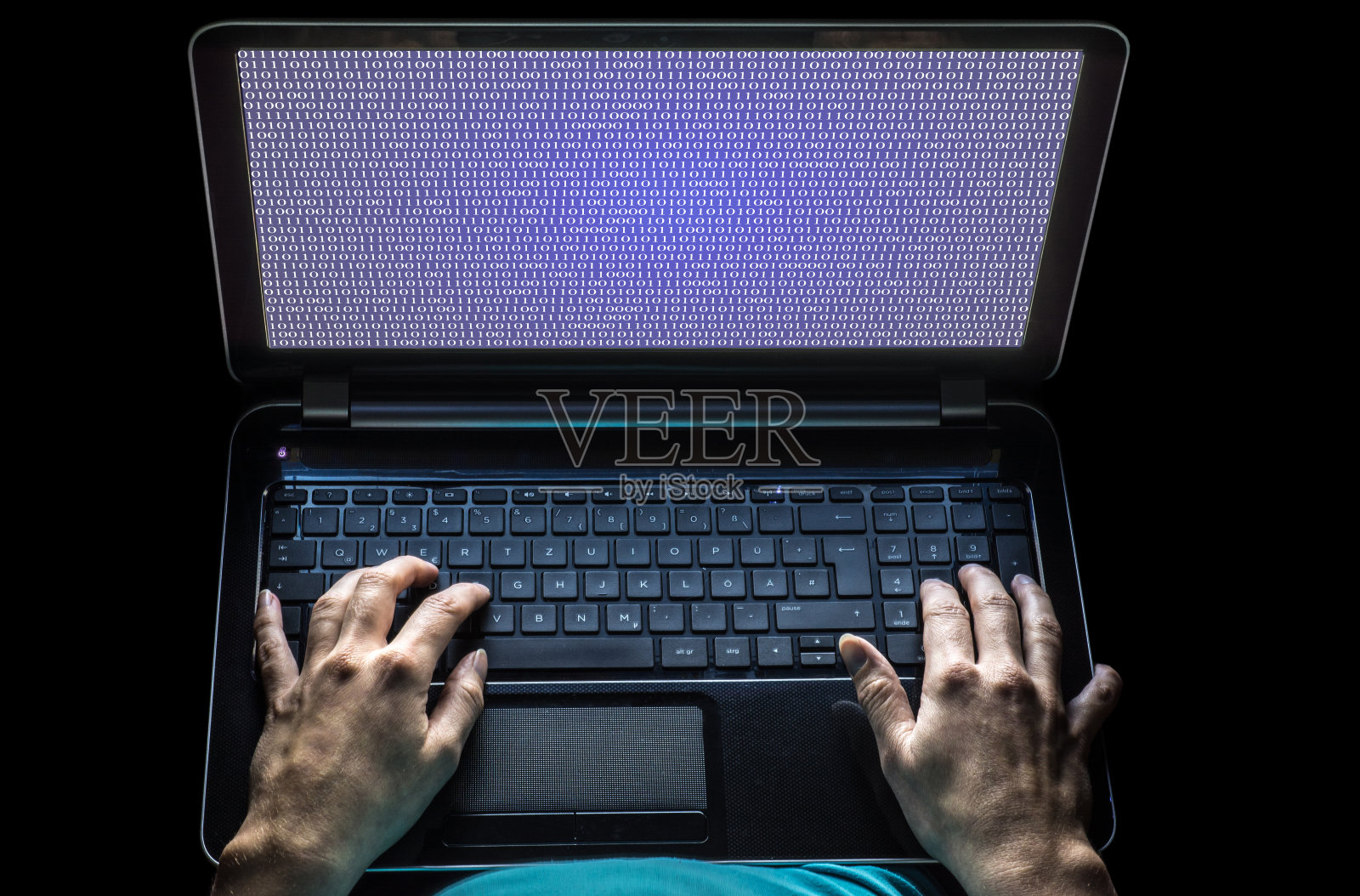 笔记本电脑屏幕上的编程语言照片摄影图片