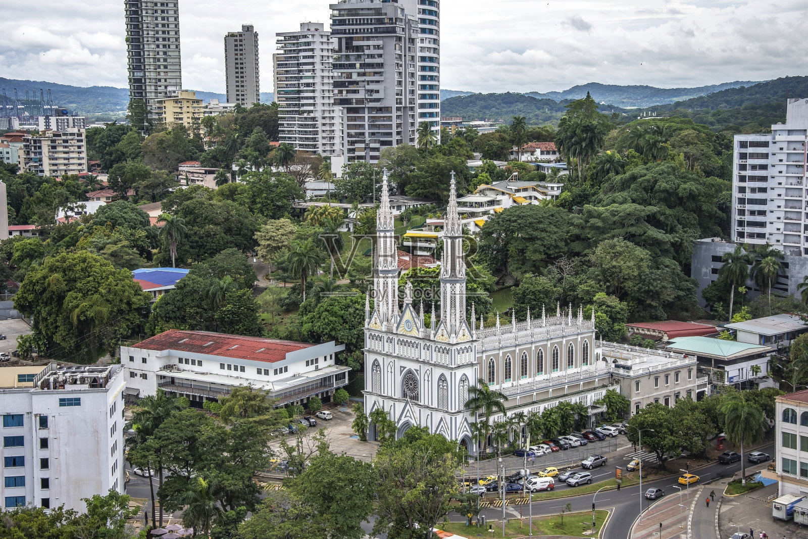 德尔卡门教堂，古老的教堂照片摄影图片