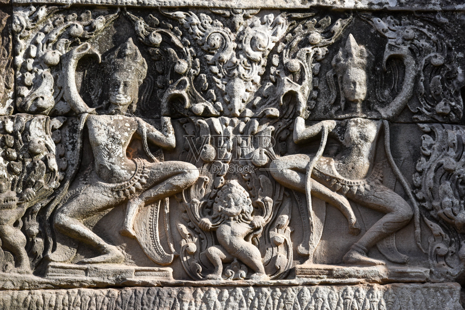 柬埔寨暹粒吴哥窟巴戎寺的浮雕照片摄影图片