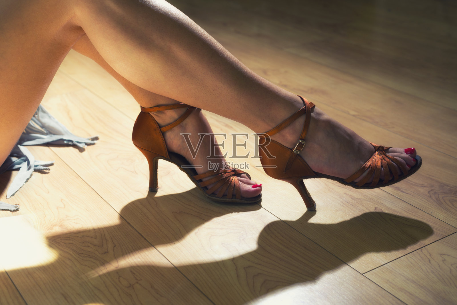 长腿在高跟鞋诱人的女人照片摄影图片