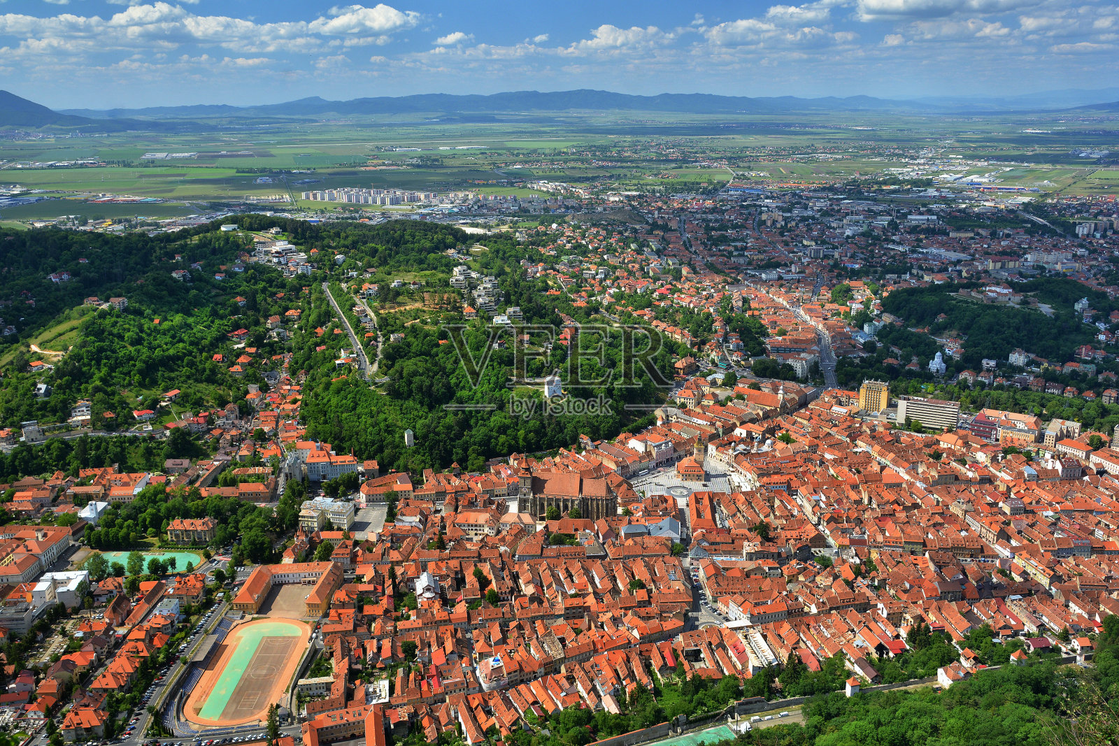老城布拉索夫从坦帕山，特兰西瓦尼亚，罗马尼亚照片摄影图片