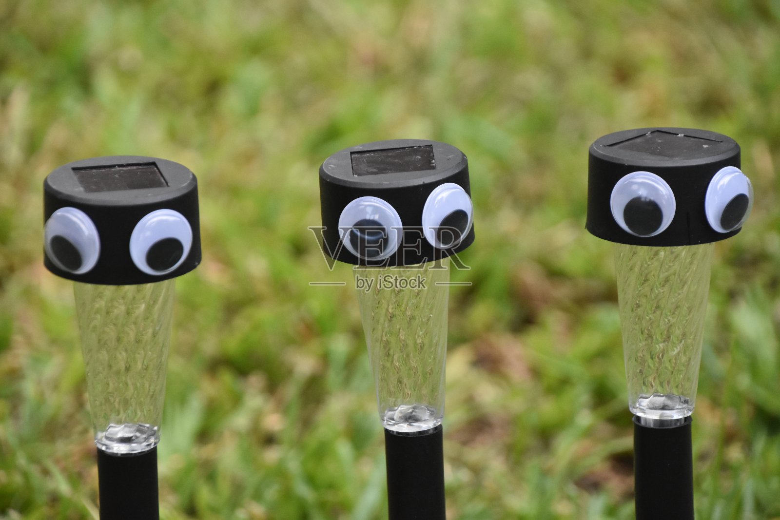 太阳能眼睛灯照片摄影图片