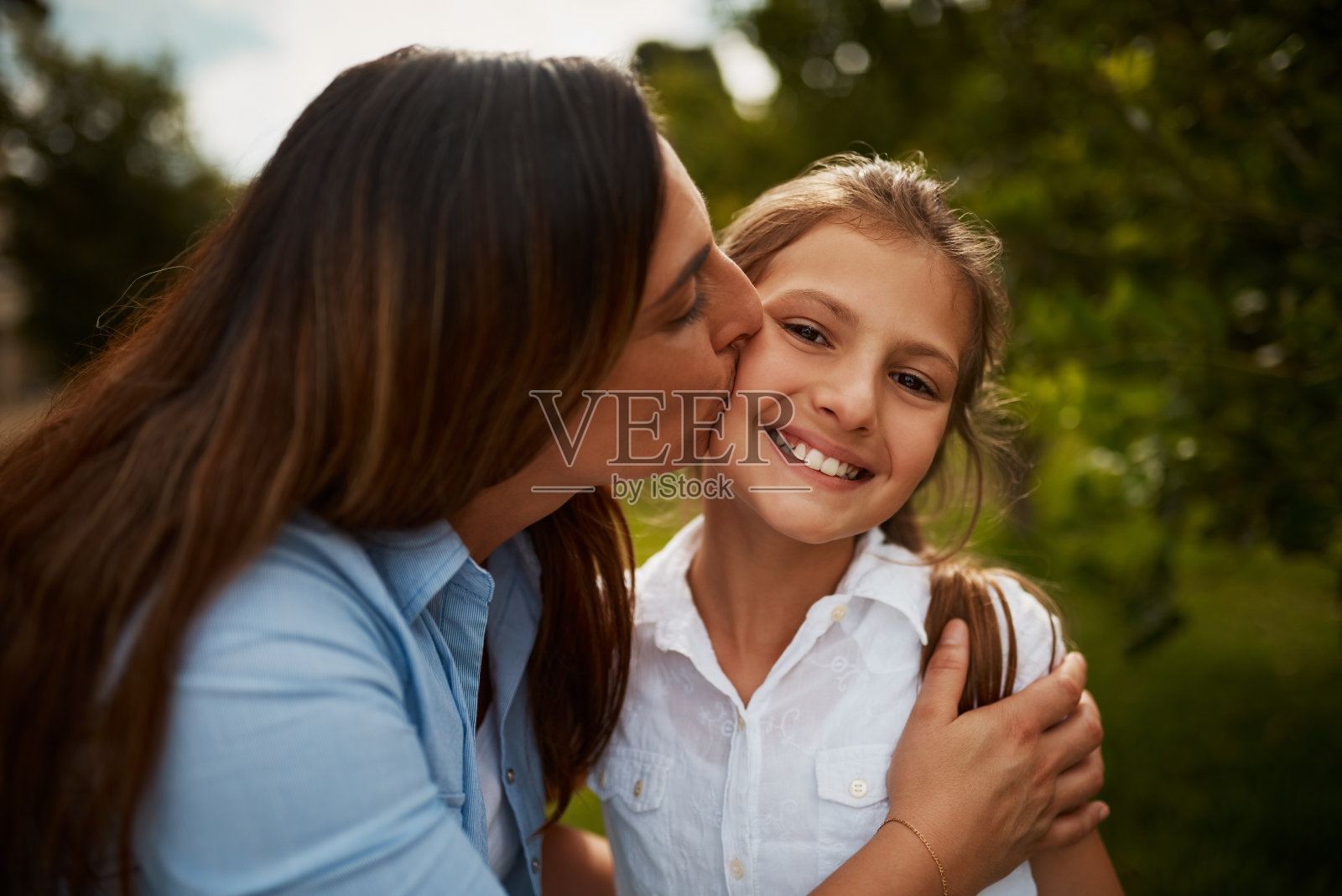 我会一直在你身边照片摄影图片