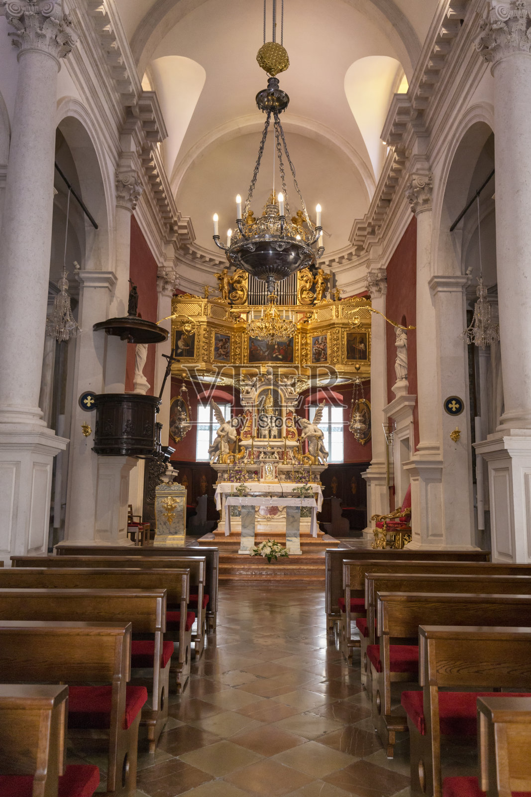 圣布莱斯教堂内部照片摄影图片