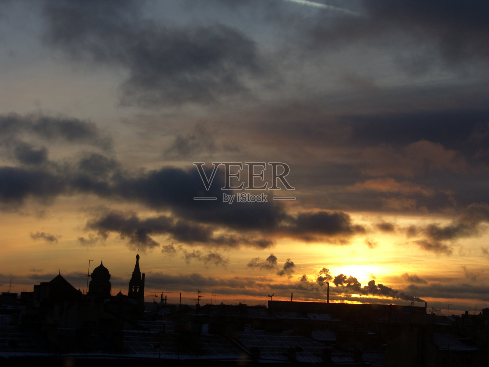 圣彼得堡的太阳下山了照片摄影图片