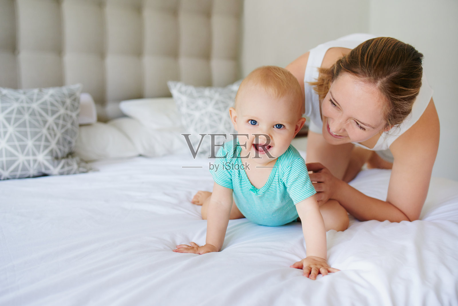 当我快乐时，妈妈也快乐照片摄影图片