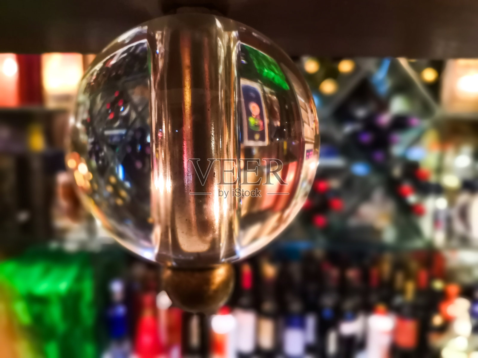 漂亮的玻璃球。照片摄影图片