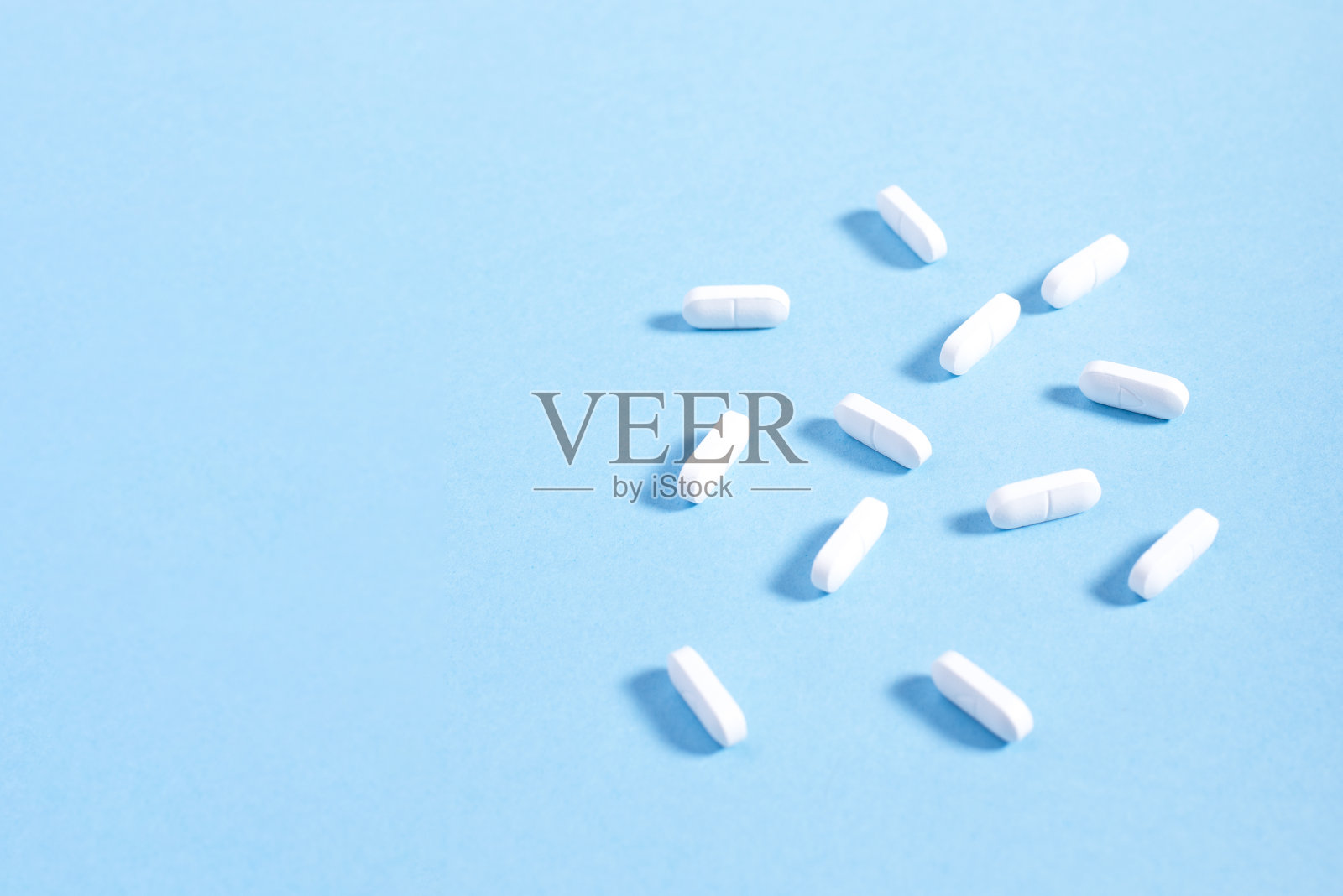 白色的长片照片摄影图片