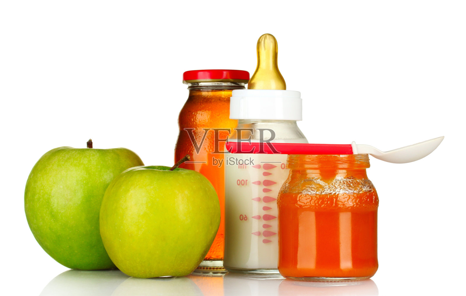 婴儿食品，瓶子和水果隔离白色照片摄影图片