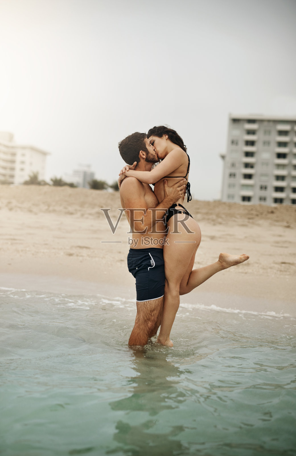 我们的爱不是秘密照片摄影图片