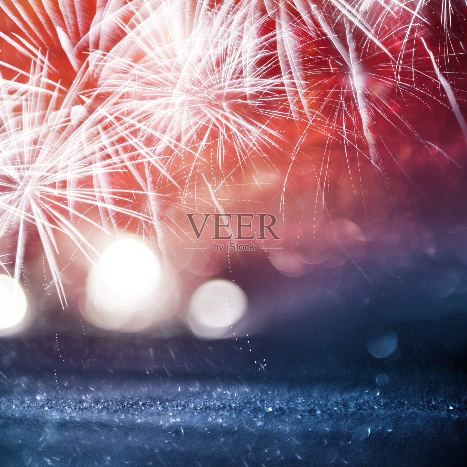 7月4日的烟花闪烁抽象的背景照片摄影图片