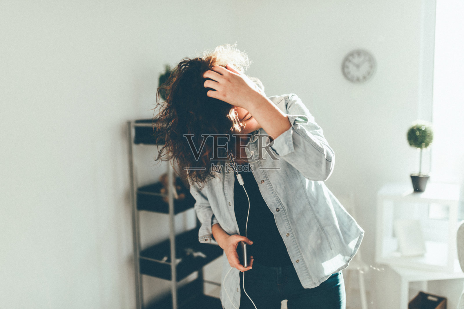 女人跳舞照片摄影图片