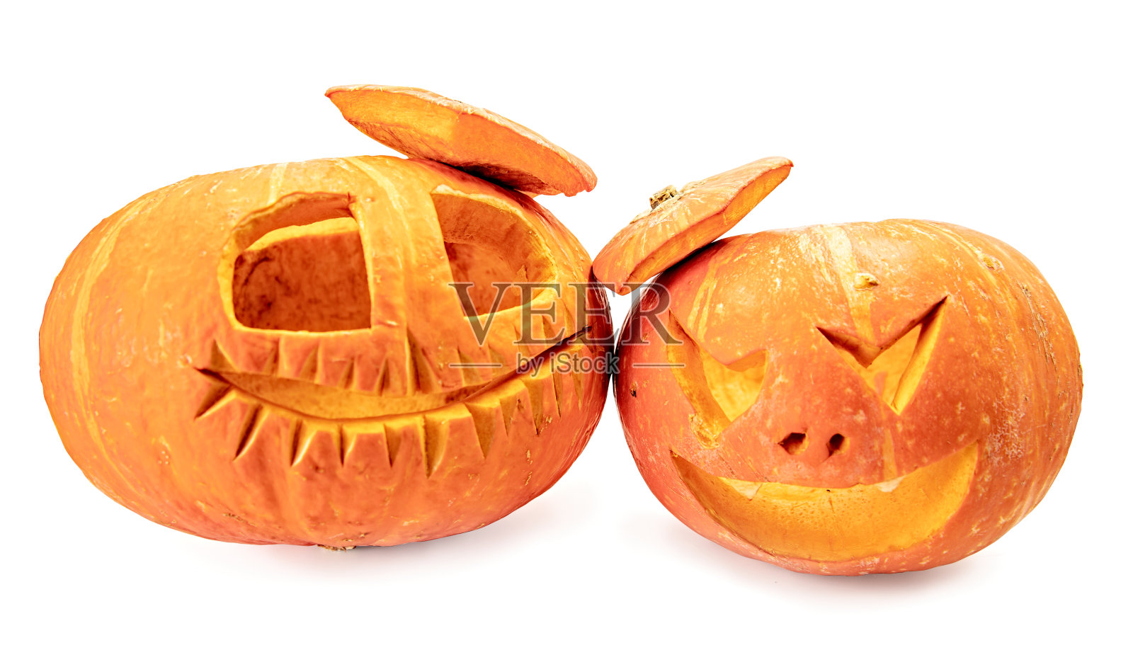 诡异的万圣节南瓜灯孤立在白色的小路上照片摄影图片