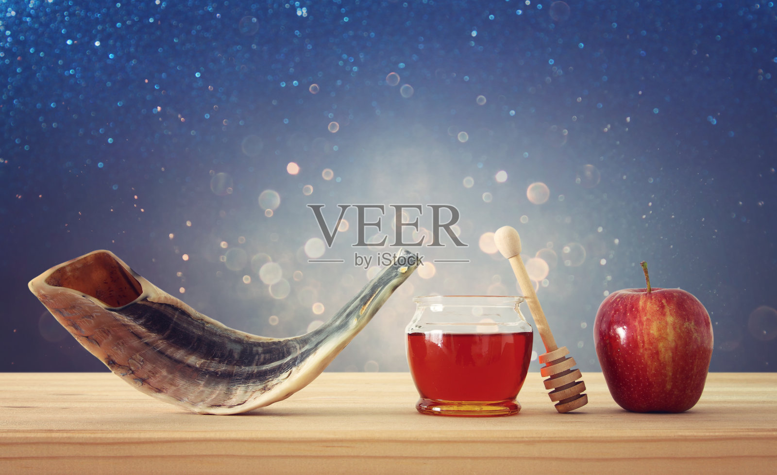 犹太新年的概念。传统符号。照片摄影图片