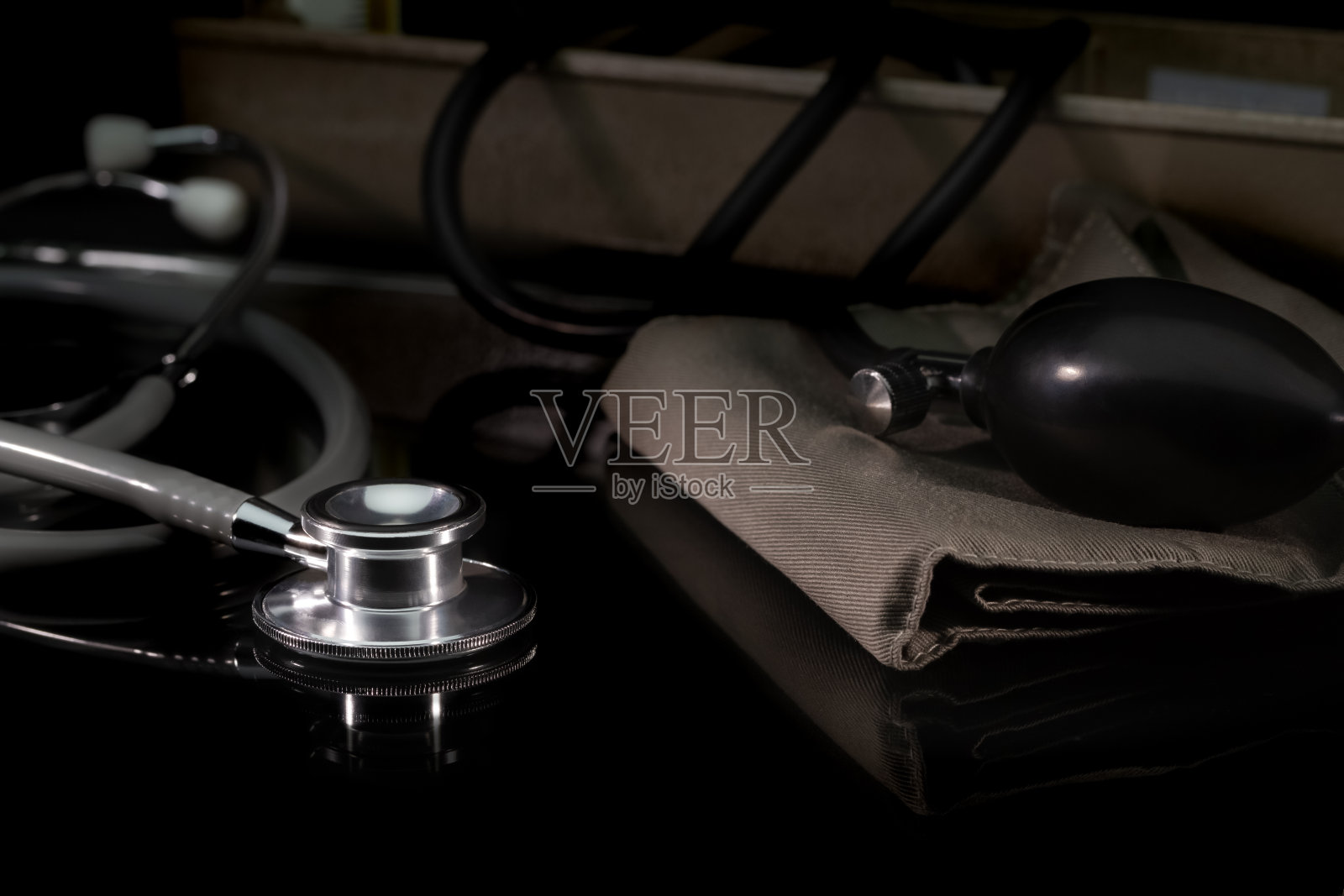 听诊器和血压背景照片摄影图片