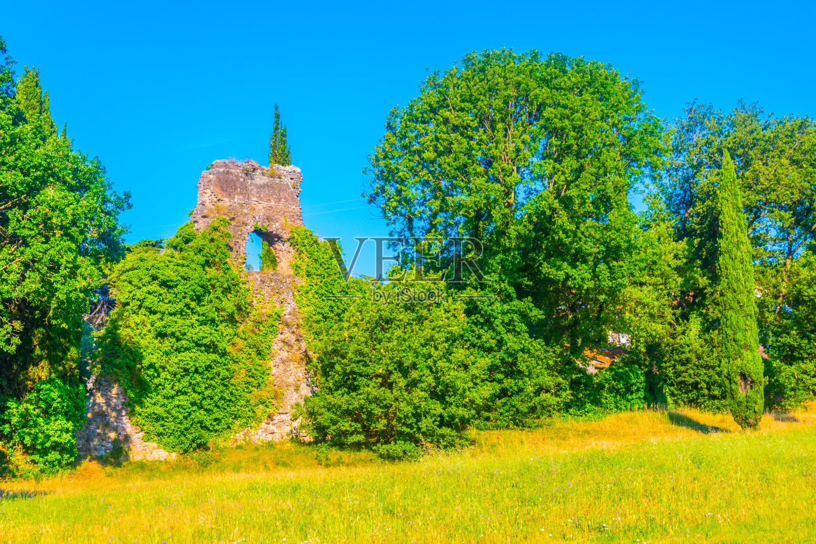法国Frejus的古渡槽遗址照片摄影图片