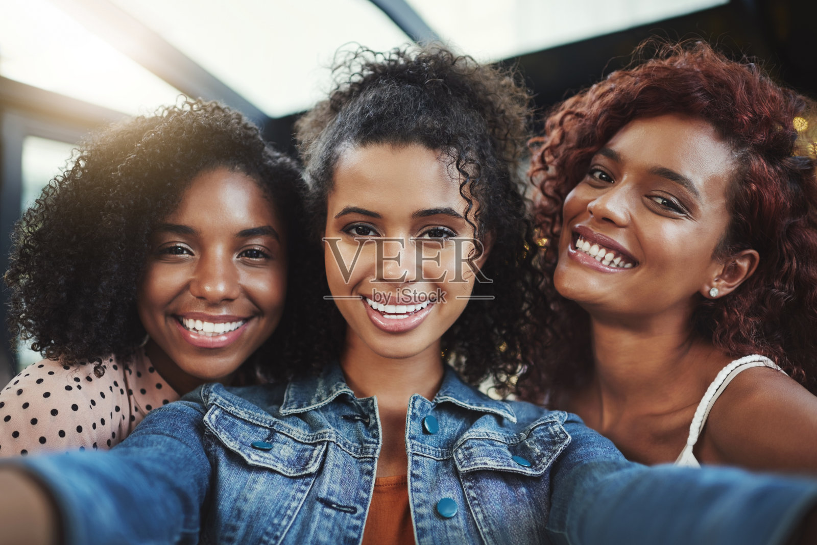 我们为彼此腾出时间!照片摄影图片