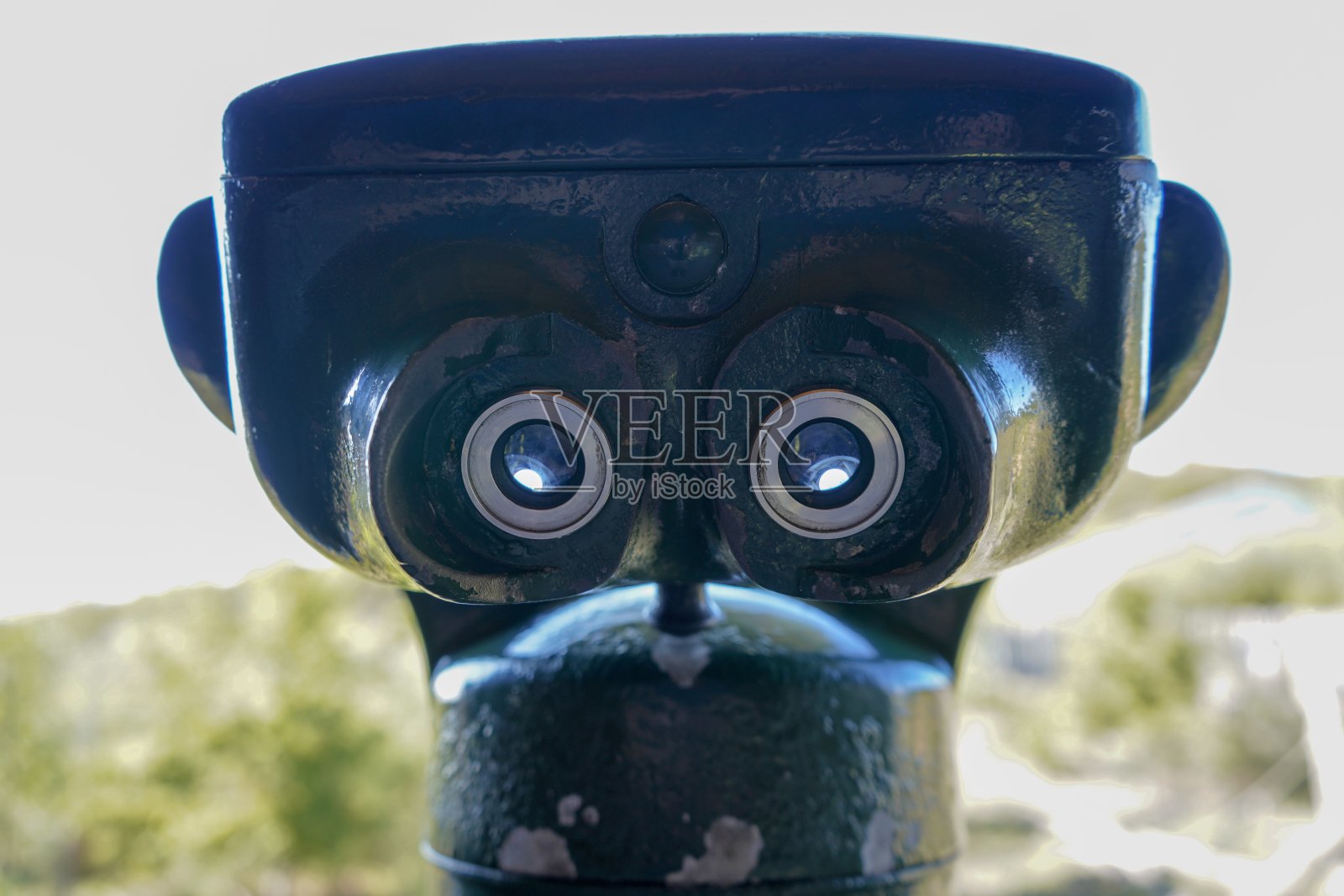 用于观察远处物体的双筒望远镜照片摄影图片