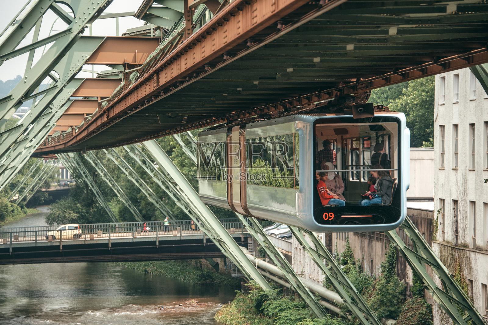 德国Wüppertal高架缆车系统照片摄影图片