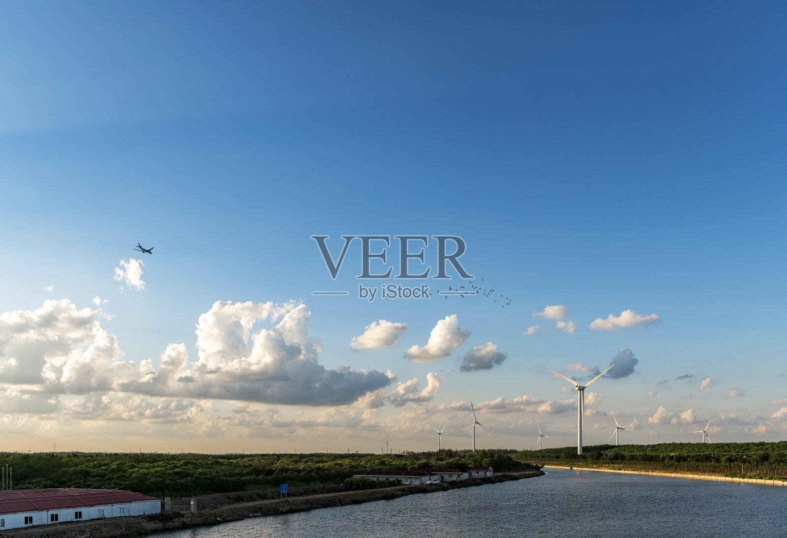 风力涡轮机照片摄影图片