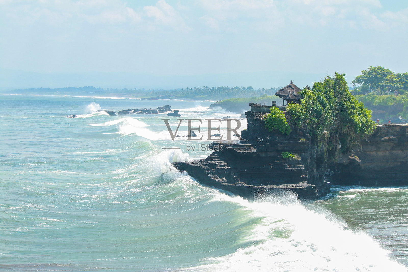 塔纳Lot印度教朝圣寺庙普拉塔纳Lot照片摄影图片