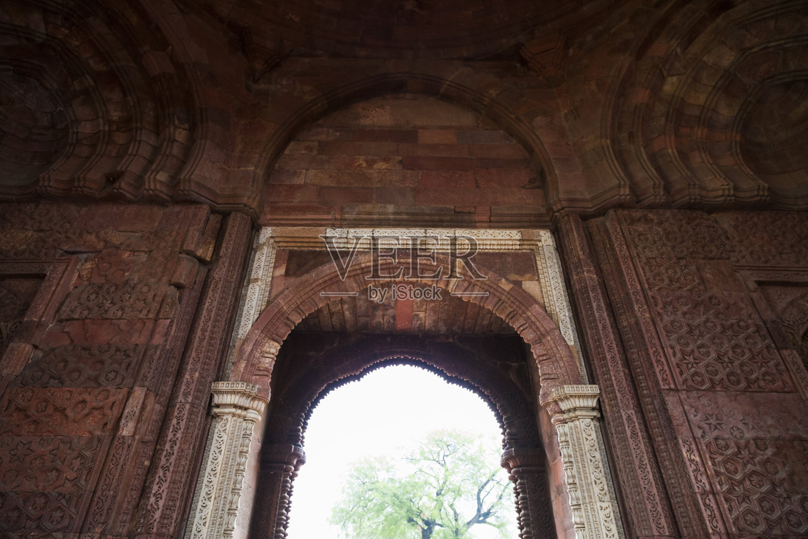 印度德里的Qutub Minar照片摄影图片