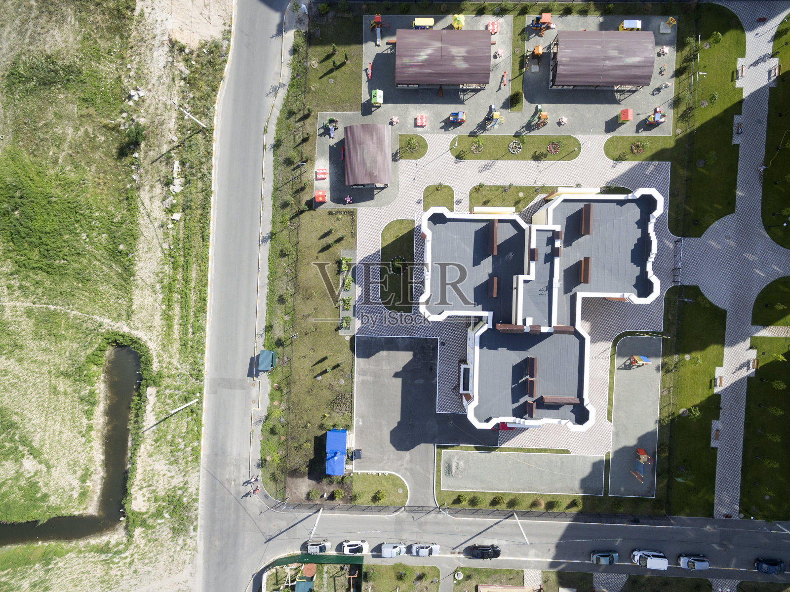 城市庭院高层建筑俯视图照片摄影图片