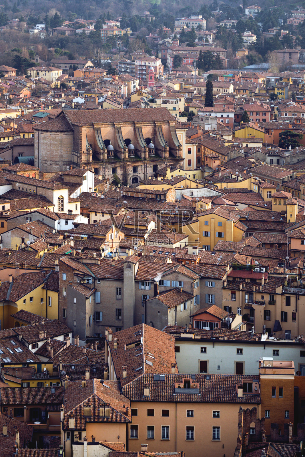 博洛尼亚历史中心的俯视图照片摄影图片