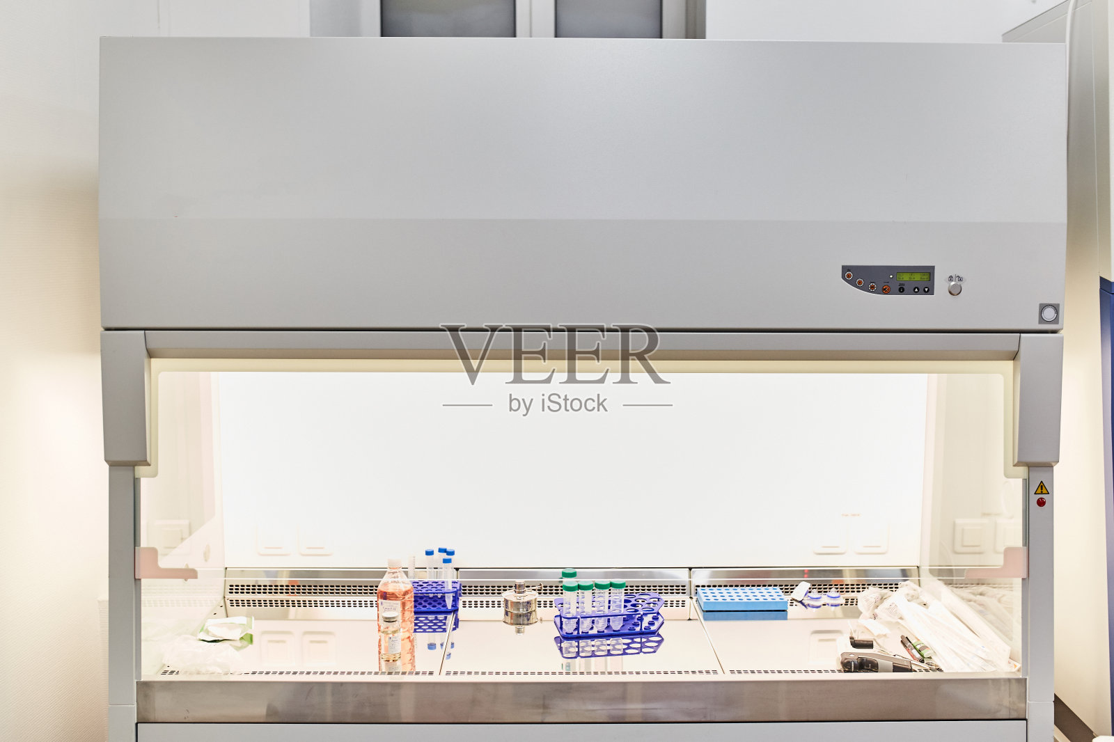 医学实验室的机器。血液测试照片摄影图片