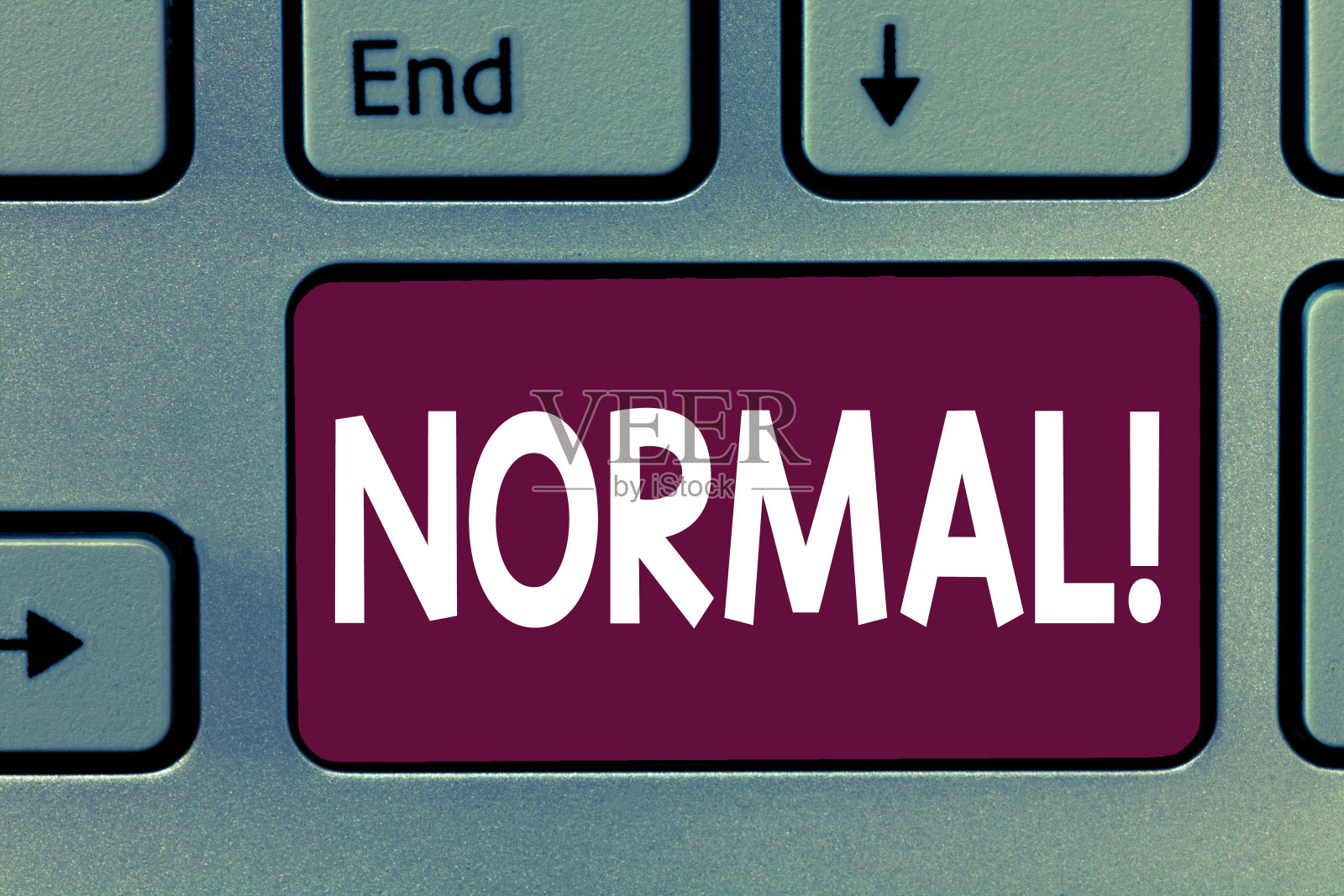 书写提示显示正常。商业照片展示符合标准，通常，典型，期望，传统照片摄影图片