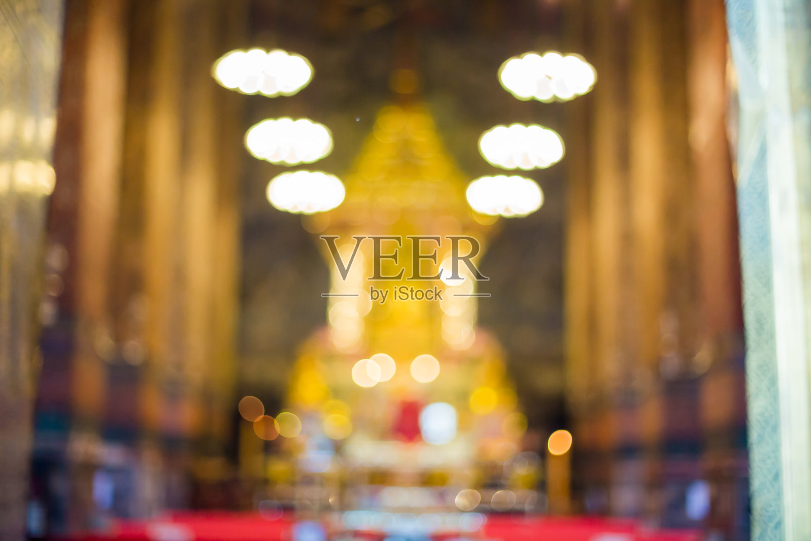 模糊的佛像在Makutkasattriyaram寺庙照片摄影图片