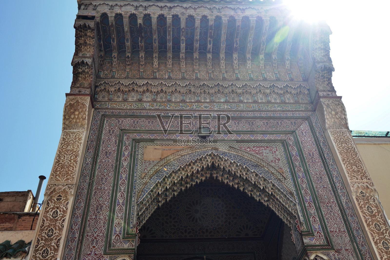 西迪贝尔修道院喷泉的装饰照片摄影图片