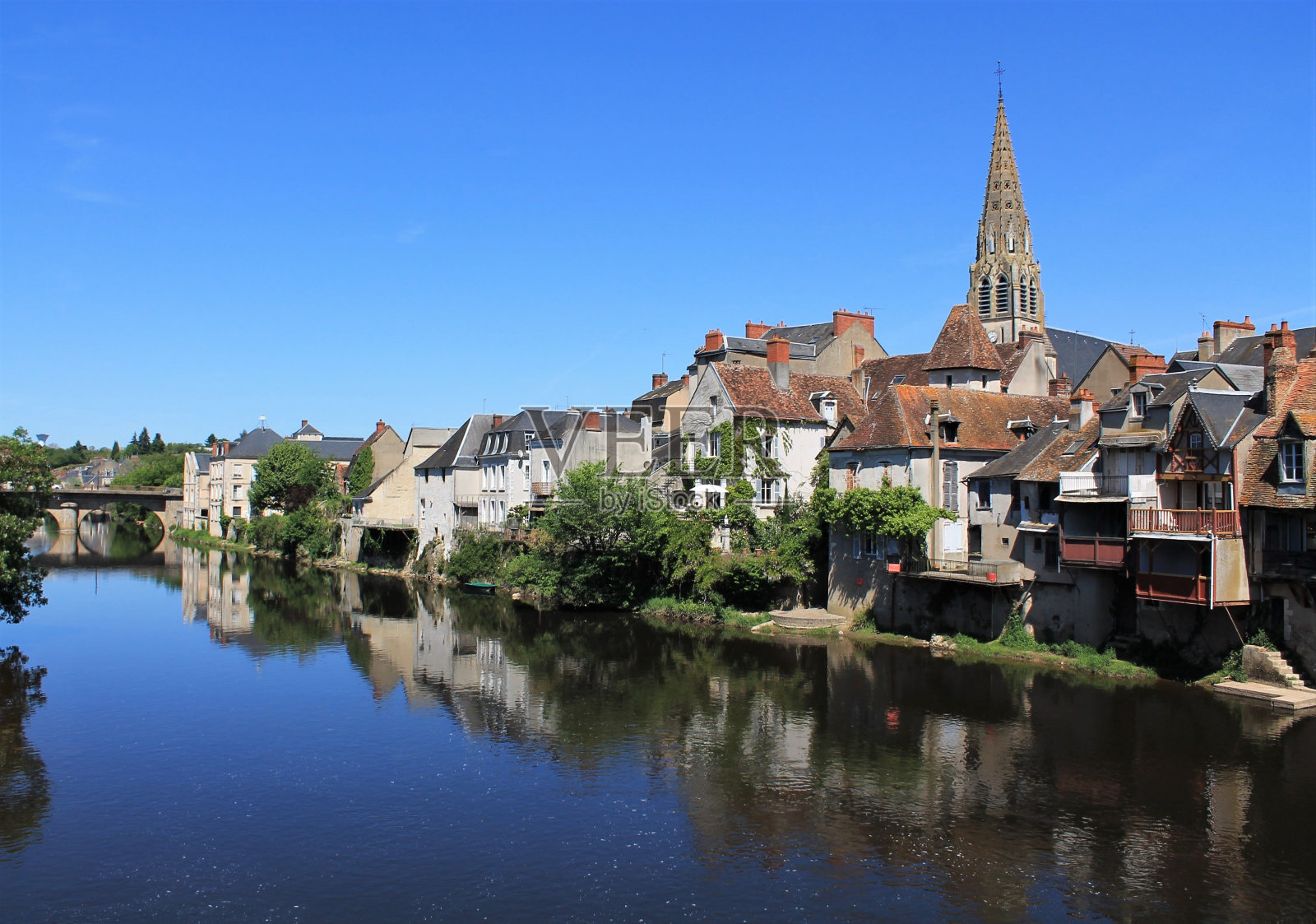 法国贝瑞地区阿根顿古城，又称贝瑞威尼斯照片摄影图片