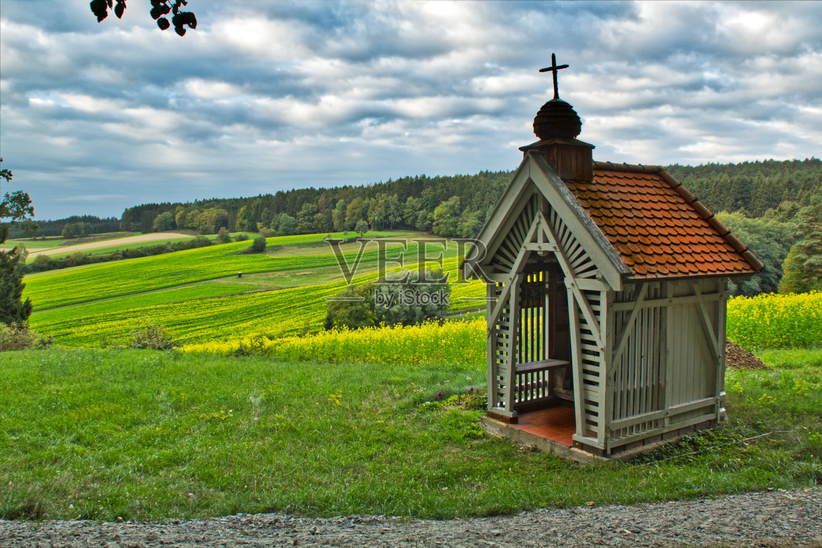 隆利教堂照片摄影图片