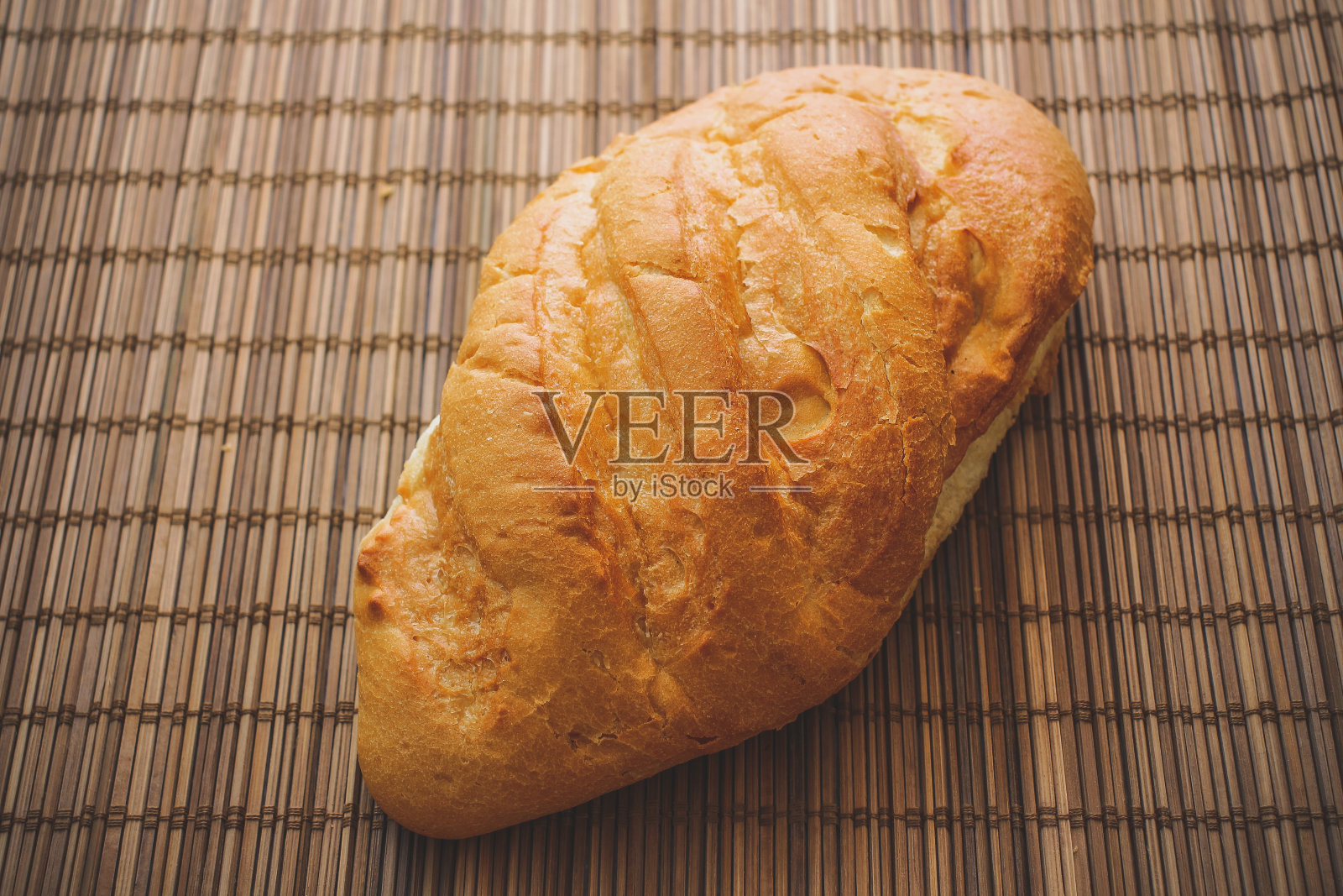 刚出炉的面包照片摄影图片