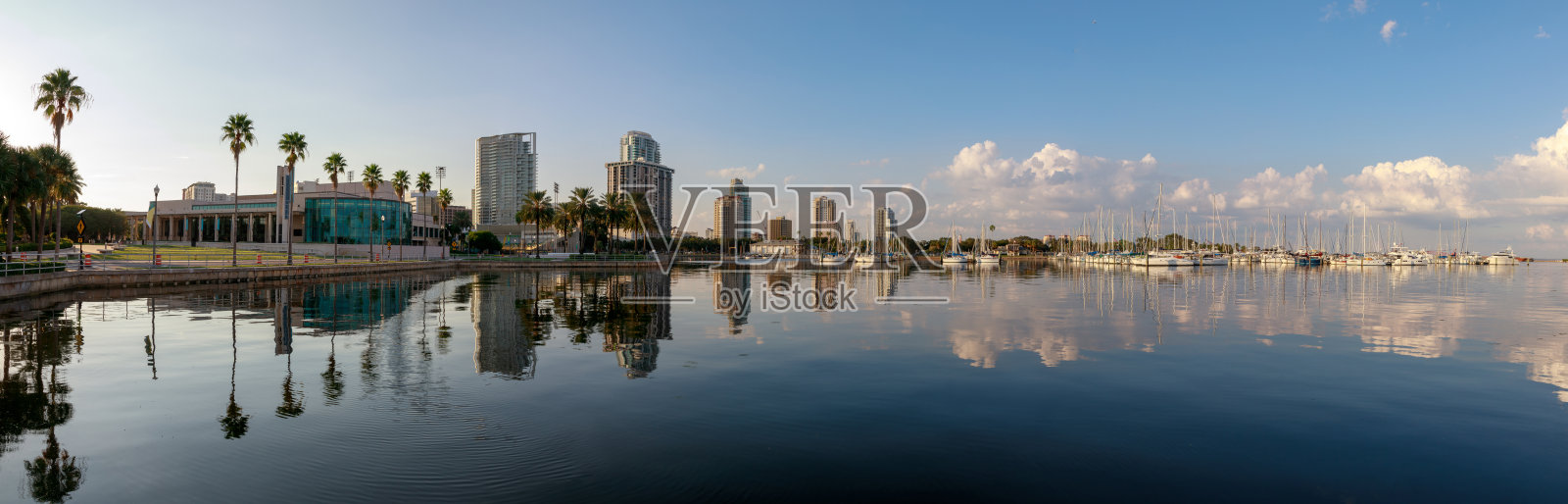 圣彼得堡，佛罗里达天际线照片摄影图片