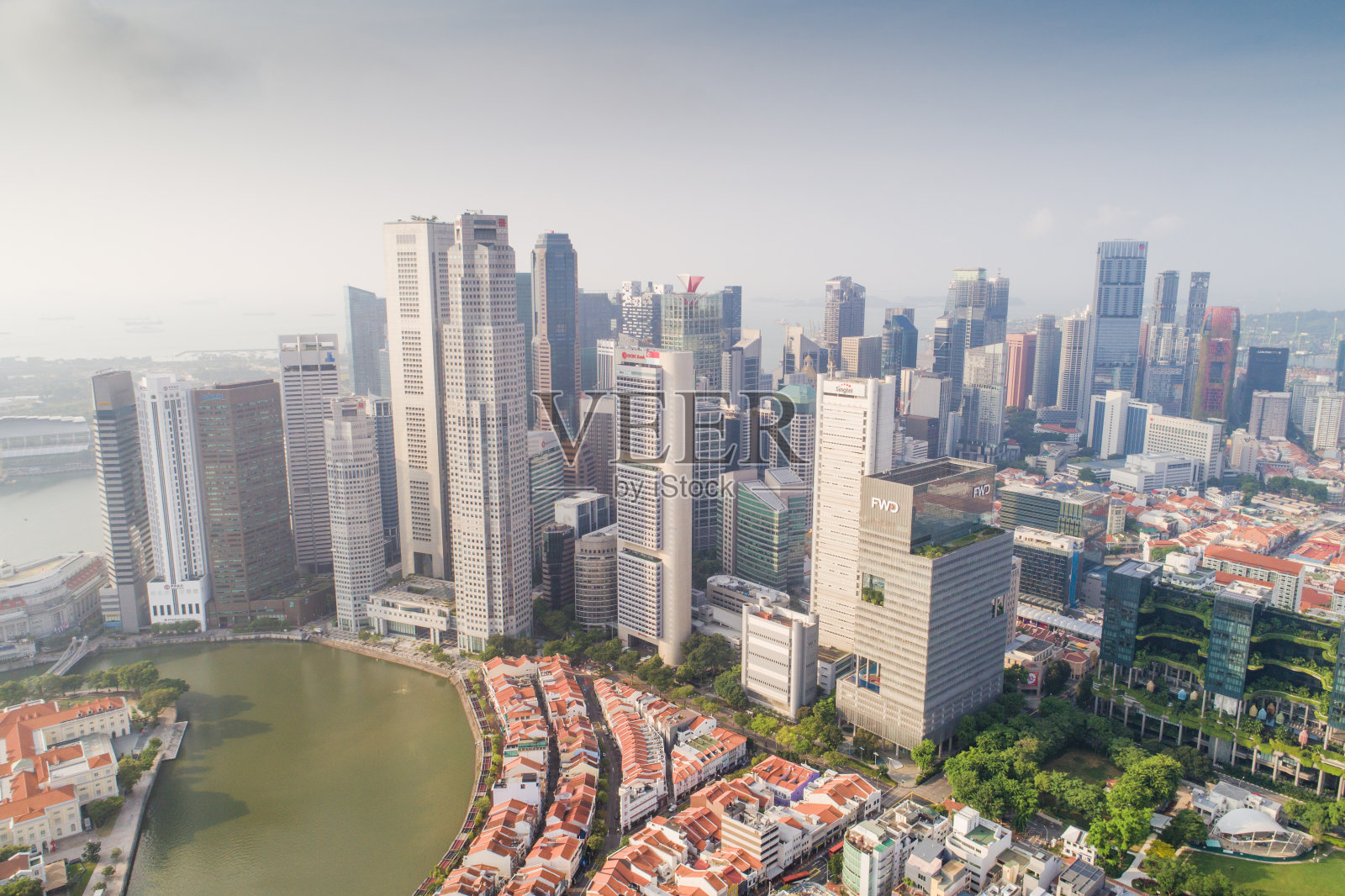 空中视野的城市天际线在新加坡市中心CBD中心照片摄影图片