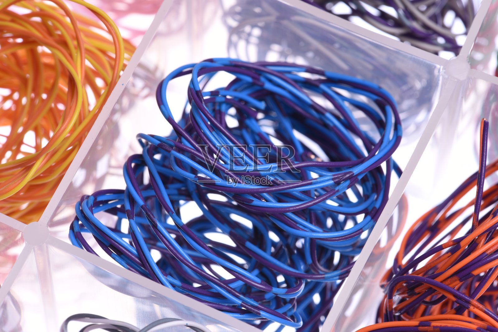 电线废料回收照片摄影图片