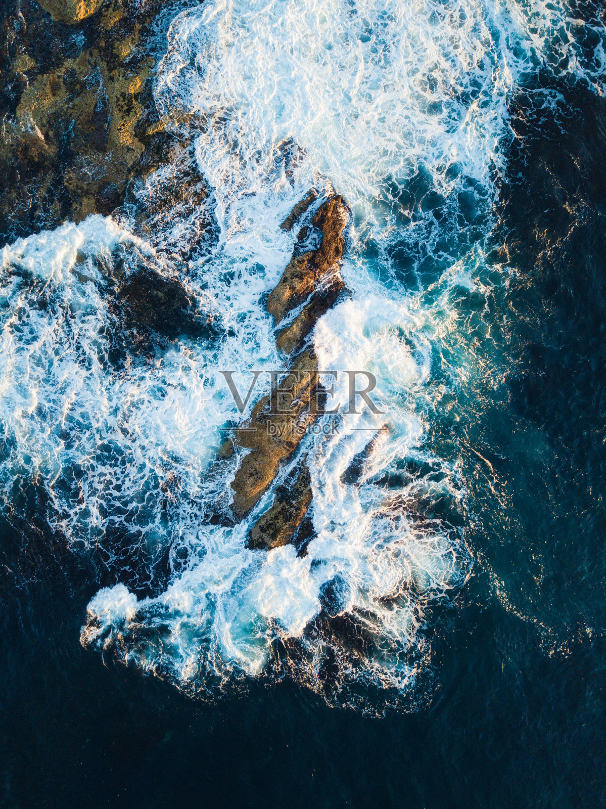 波和岩石照片摄影图片