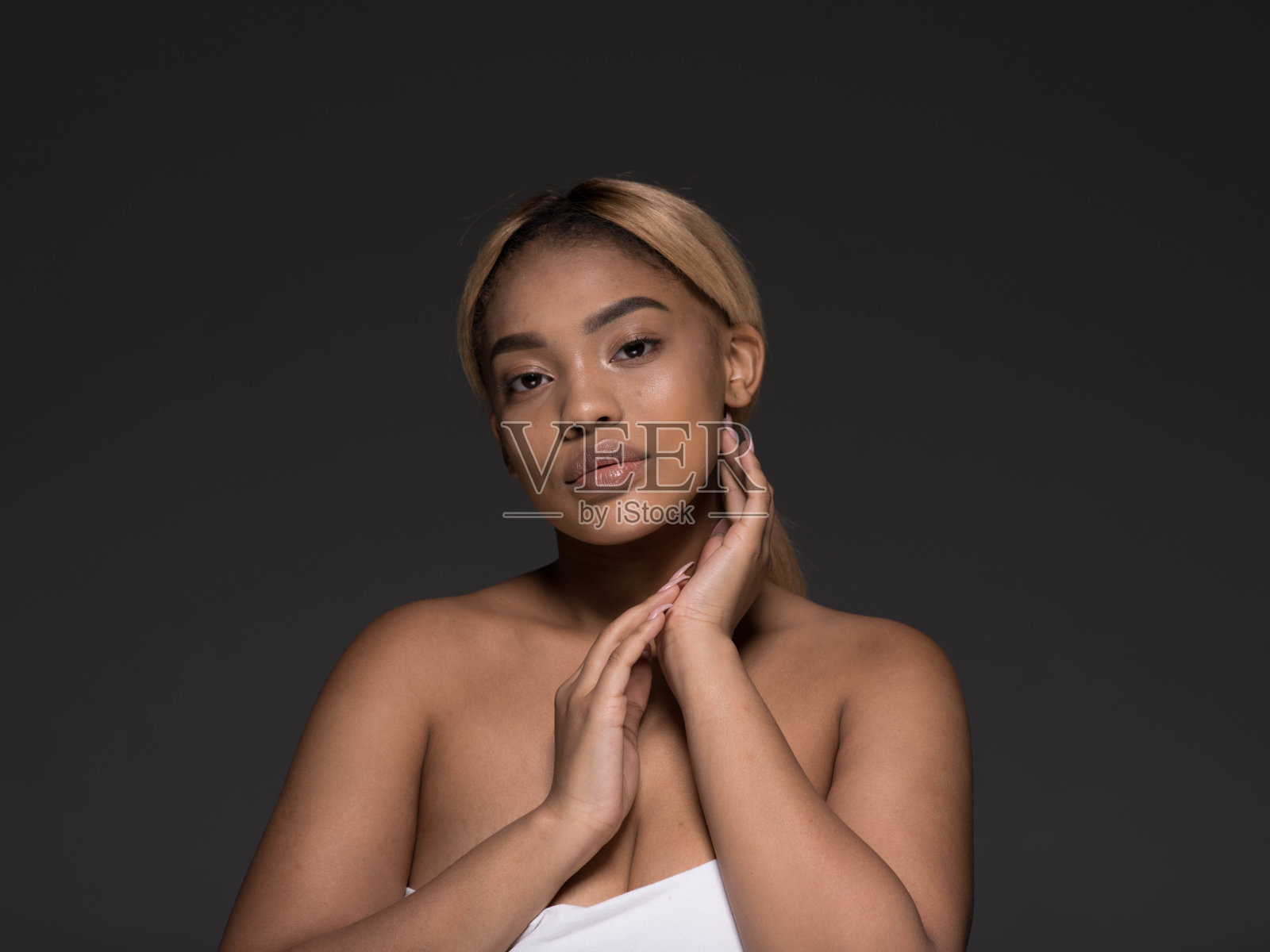 美丽非洲女性护肤理念美丽女性。照片摄影图片