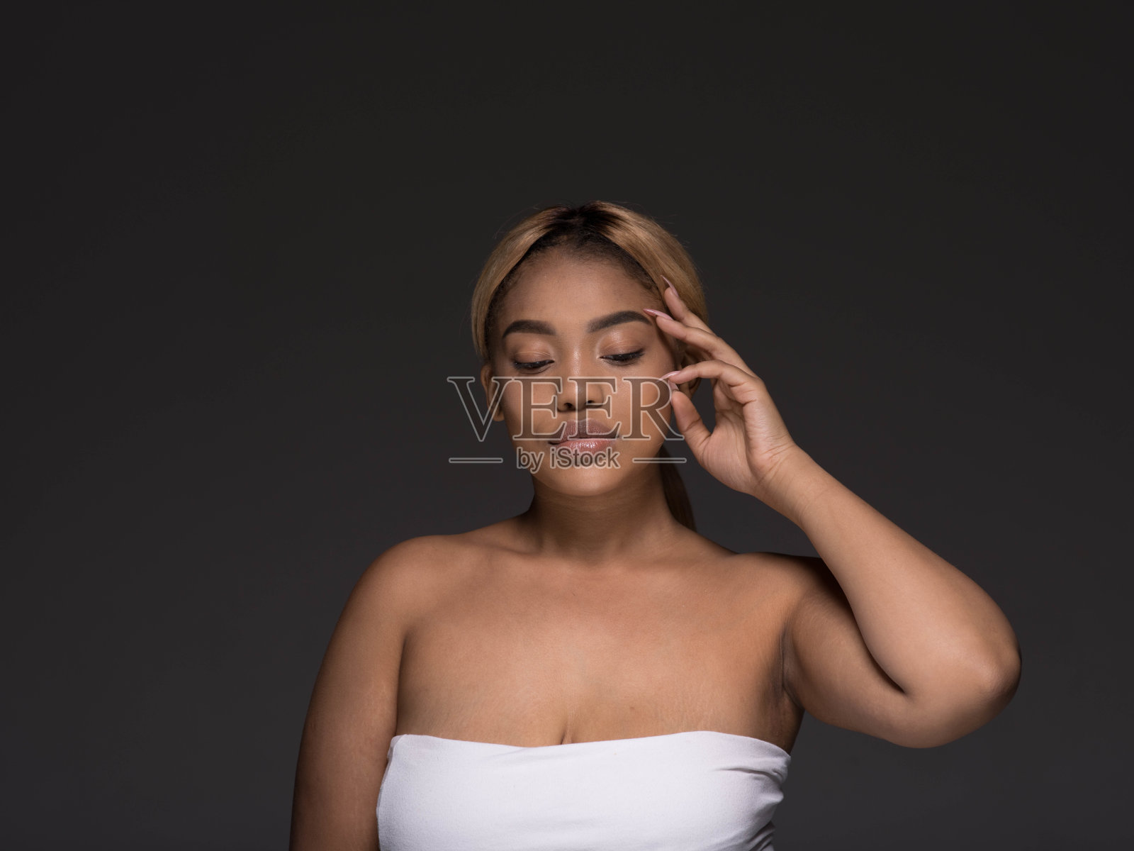 美丽非洲女性护肤理念美丽女性。照片摄影图片