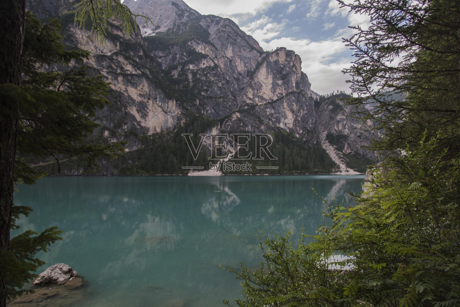 布雷斯湖照片摄影图片