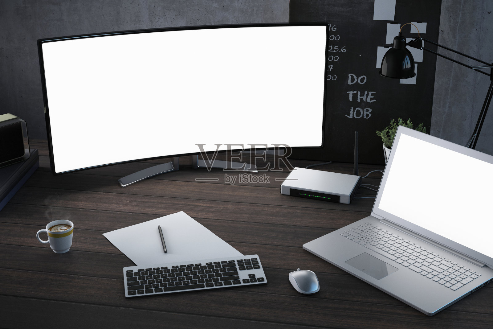 办公室书桌风景与电脑和笔记本电脑与空白屏幕模拟照片摄影图片