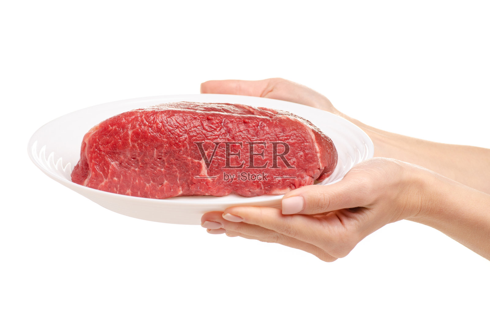 手里拿着盘子里的牛肉照片摄影图片